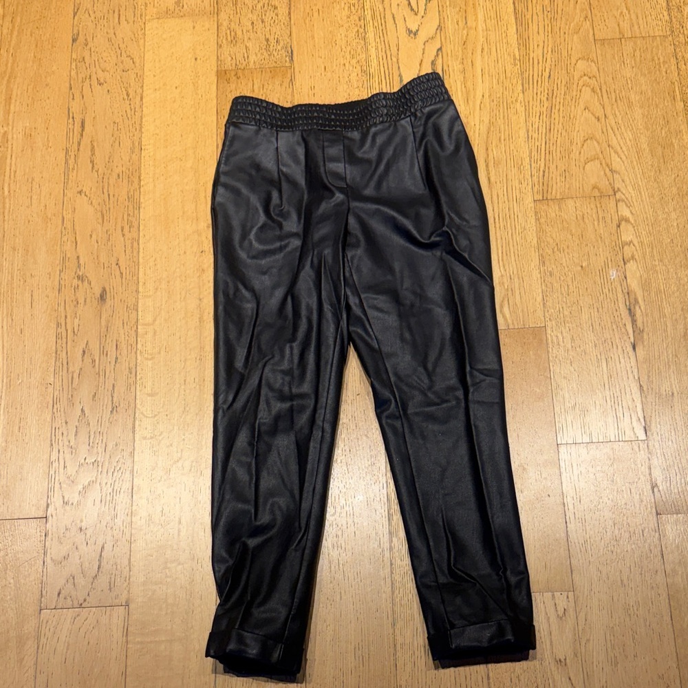 Halogen Women's Black vegan leather pant